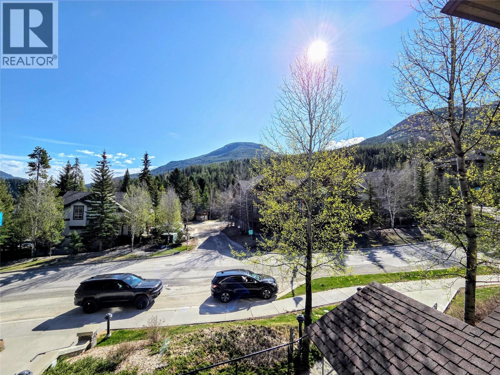 2070 Summit Drive Unit# 304, Panorama, British Columbia  V0A 1T0 - Photo 2 - 10386858