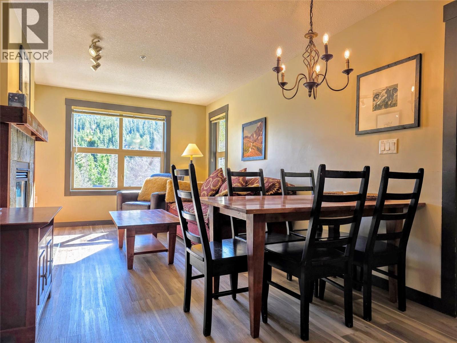 2070 Summit Drive Unit# 304, Panorama, British Columbia  V0A 1T0 - Photo 4 - 10386858
