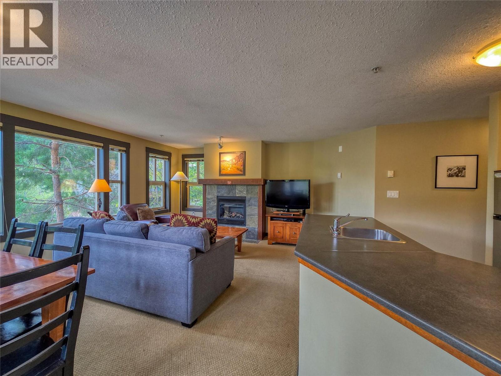 2070 Summit Drive Unit# 308, Panorama, British Columbia  V0A 1T0 - Photo 36 - 10385753