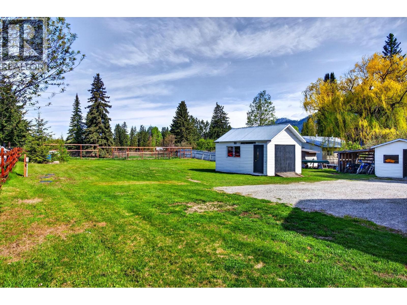 888 Canyon Creek Road, Golden, British Columbia  V0A 1H2 - Photo 47 - 10387220