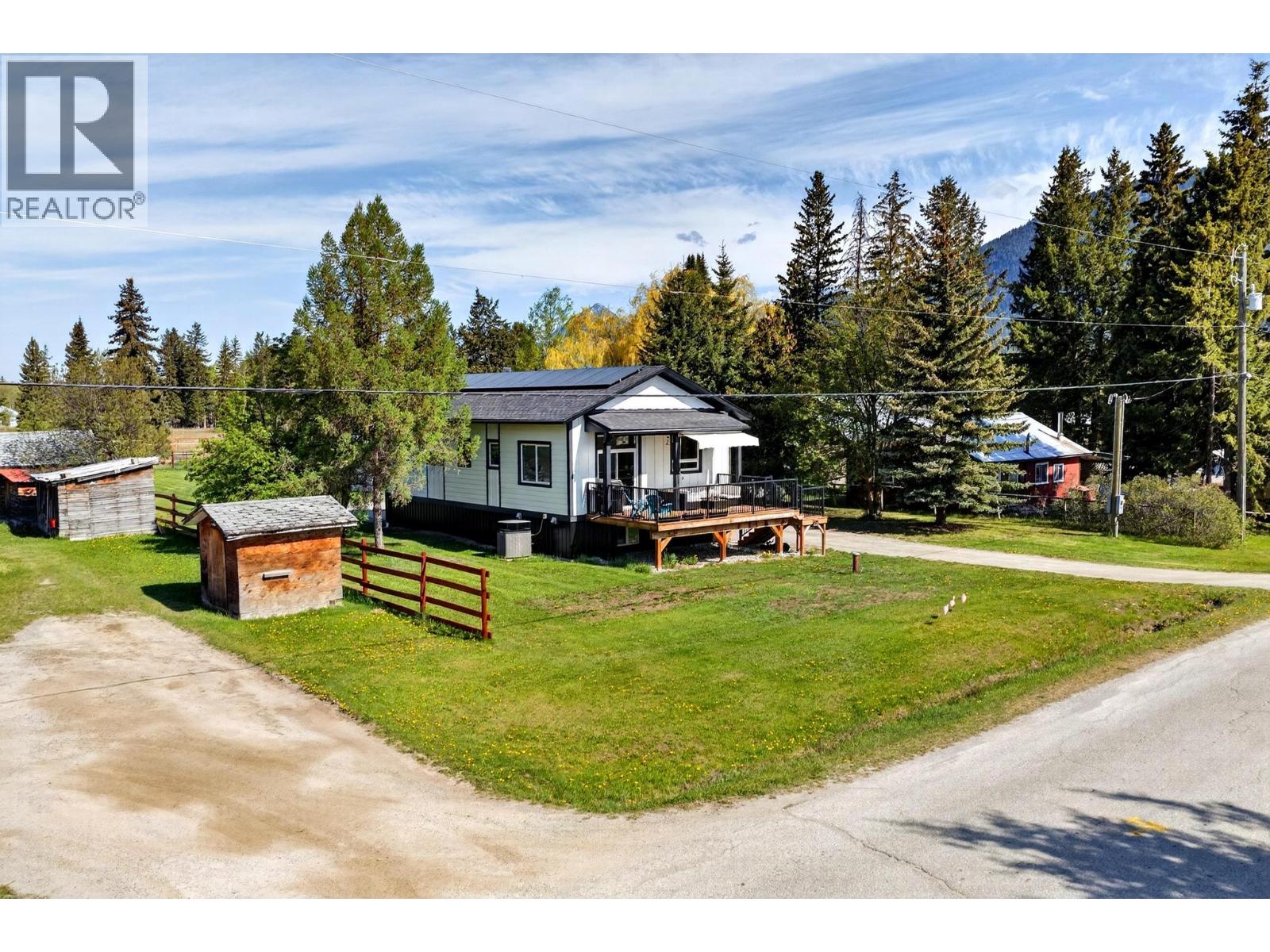 888 Canyon Creek Road, Golden, British Columbia  V0A 1H2 - Photo 65 - 10387220