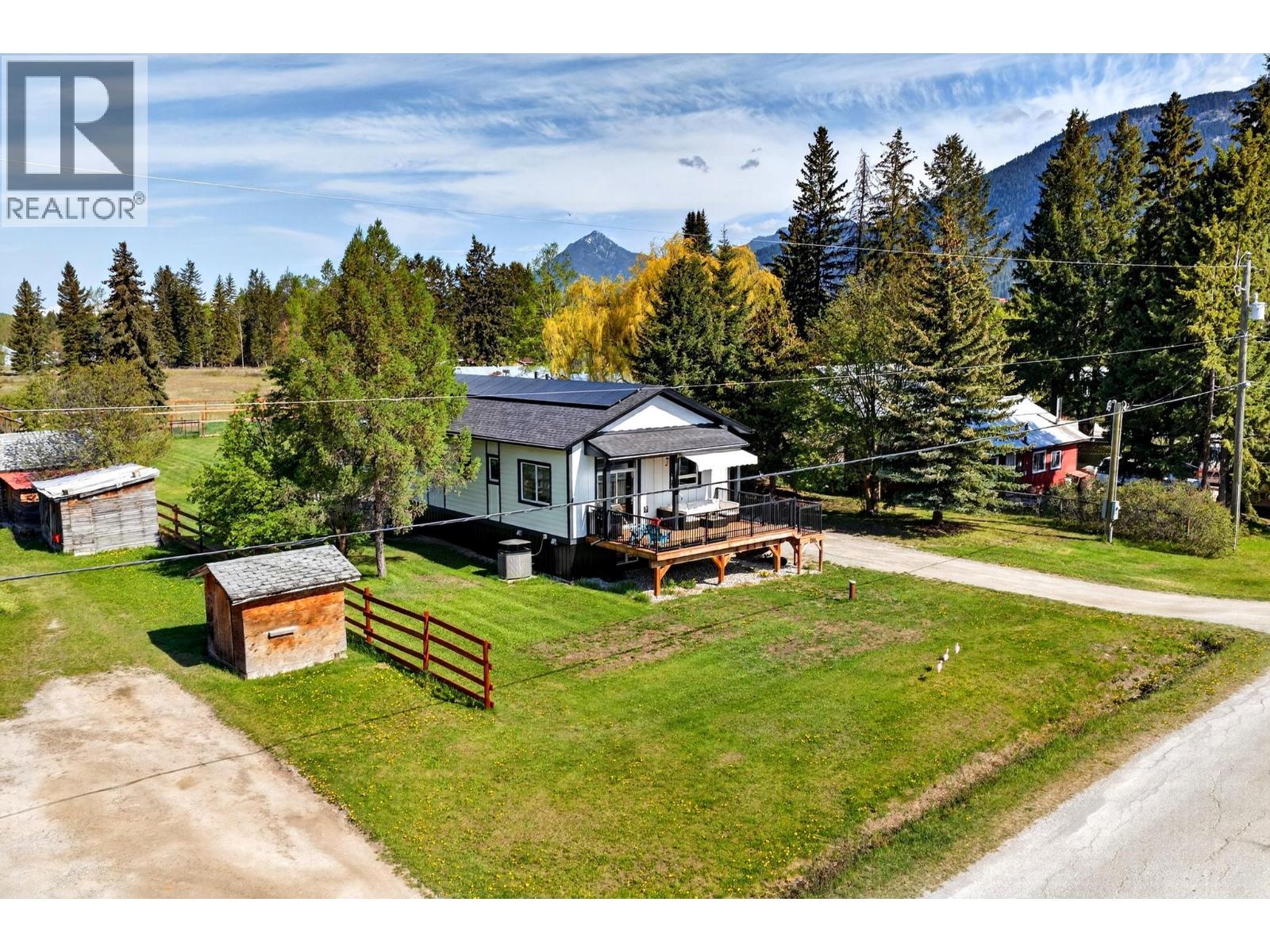 888 Canyon Creek Road, Golden, British Columbia  V0A 1H2 - Photo 66 - 10387220