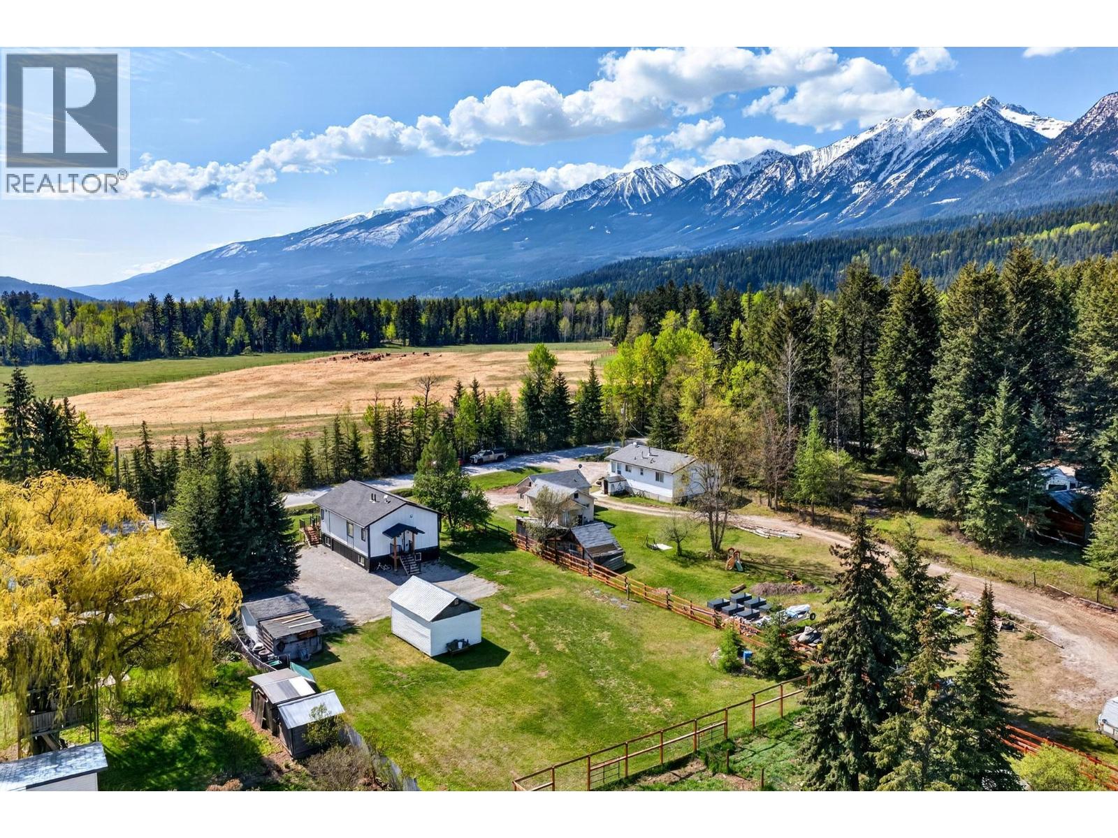888 Canyon Creek Road, Golden, British Columbia  V0A 1H2 - Photo 79 - 10387220