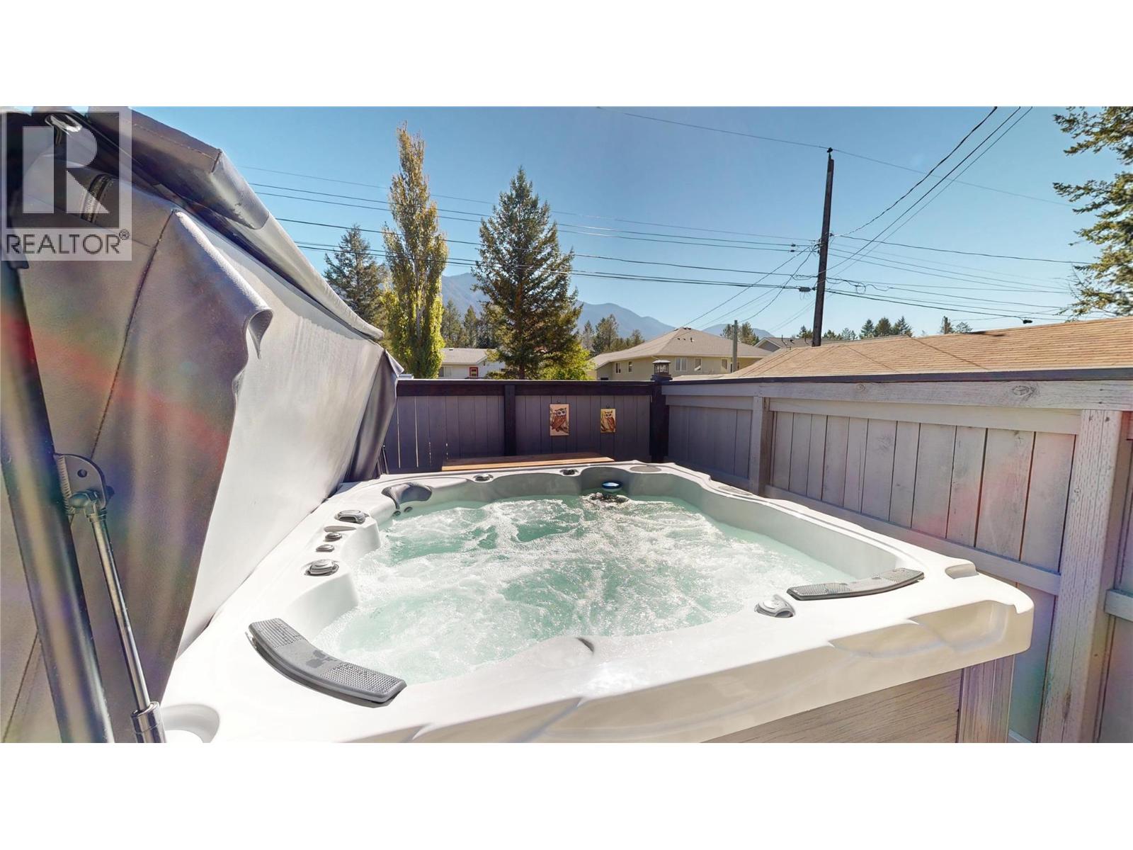 7536 Jackson Avenue, Radium Hot Springs, British Columbia  V0A 1M0 - Photo 16 - 10387336