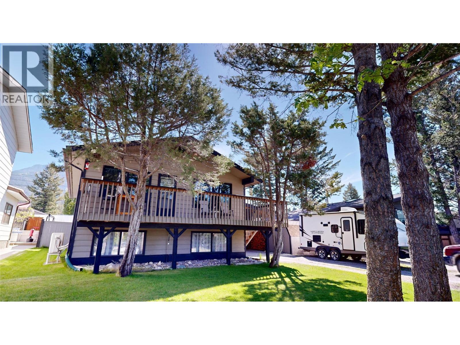 7536 Jackson Avenue, Radium Hot Springs, British Columbia  V0A 1M0 - Photo 31 - 10387336
