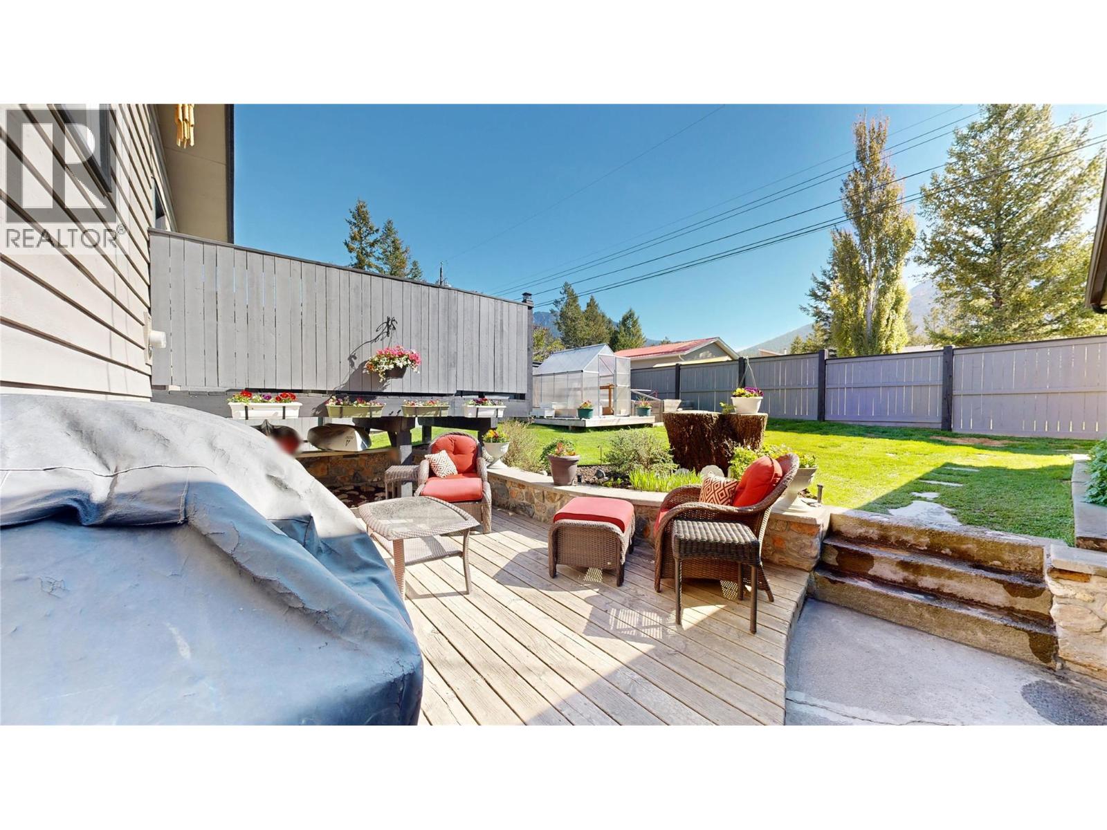 7536 Jackson Avenue, Radium Hot Springs, British Columbia  V0A 1M0 - Photo 37 - 10387336