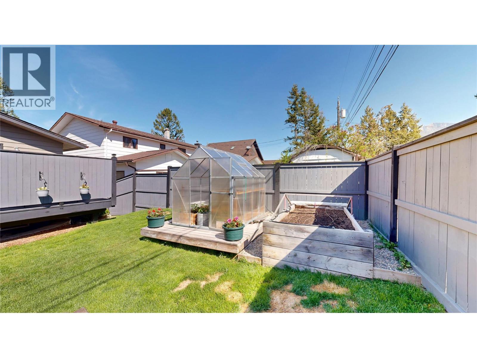 7536 Jackson Avenue, Radium Hot Springs, British Columbia  V0A 1M0 - Photo 42 - 10387336