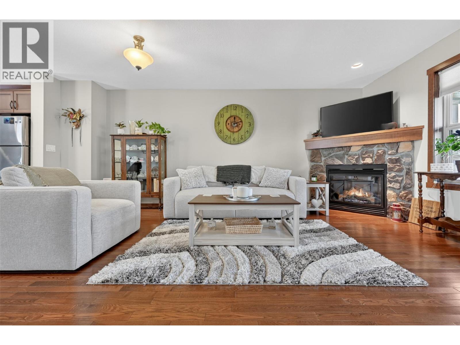 1000 9th Street Unit# 23, Invermere, British Columbia  V0A 1K4 - Photo 4 - 10387490