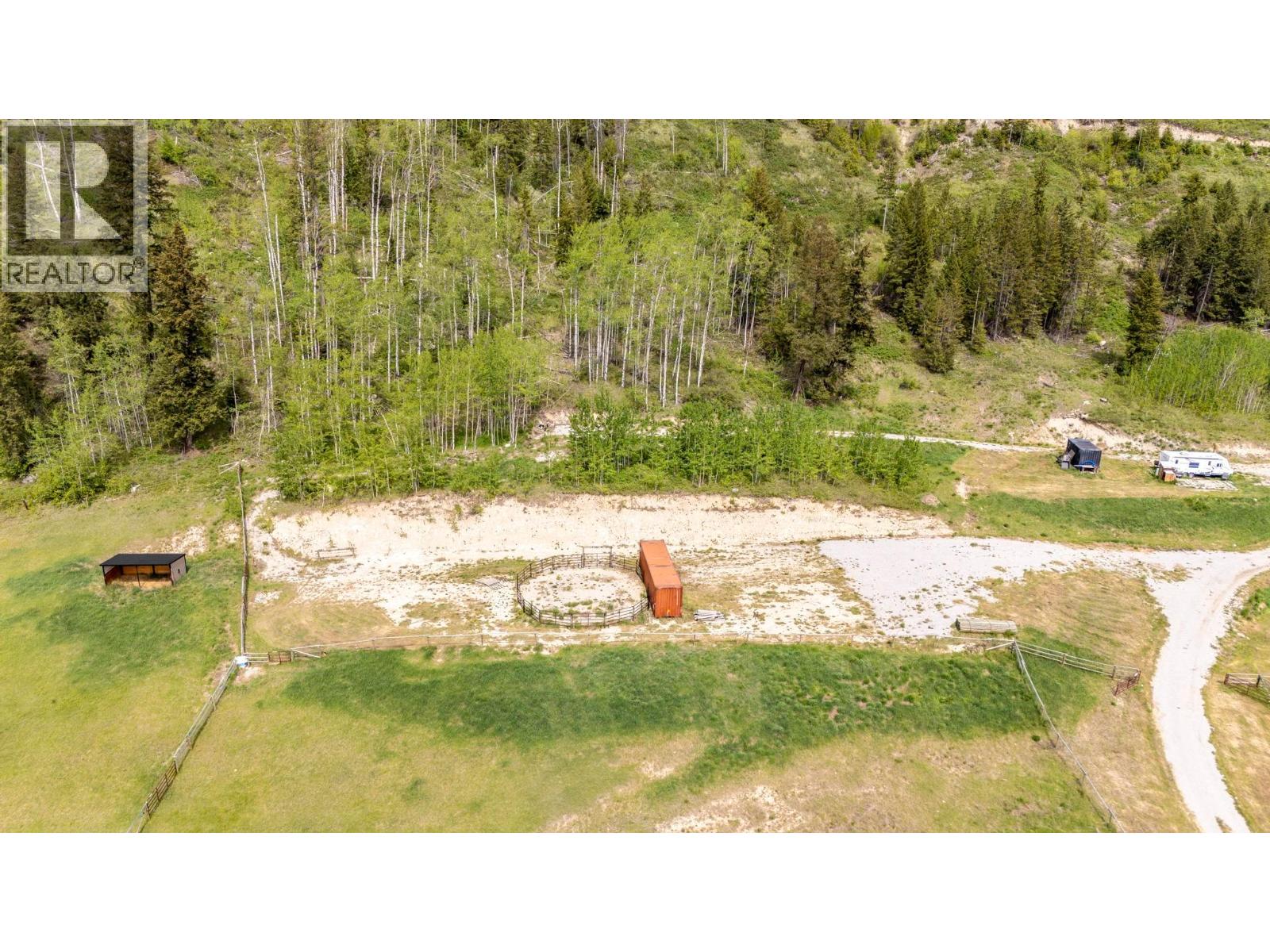 3657 95 Highway, Parson, British Columbia  V0A 1H4 - Photo 13 - 10387446