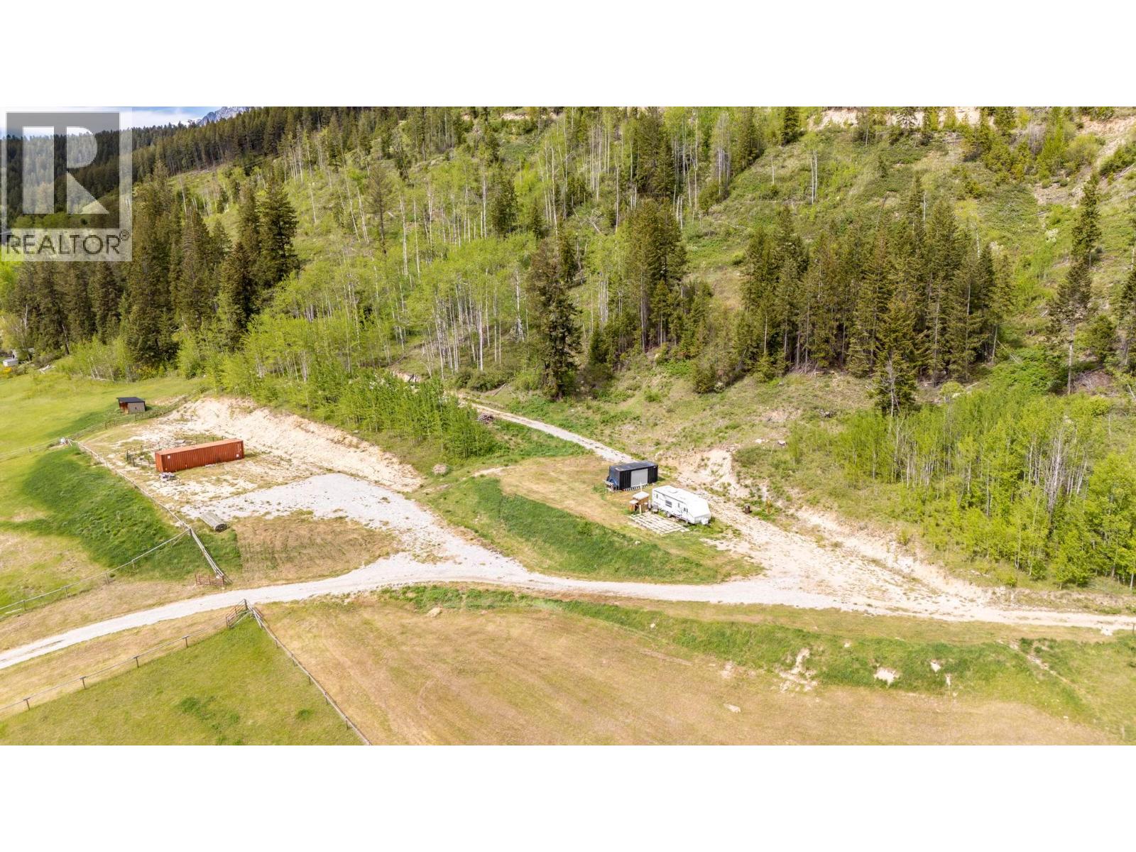 3657 95 Highway, Parson, British Columbia  V0A 1H4 - Photo 14 - 10387446