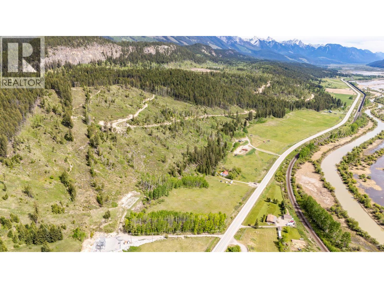3657 95 Highway, Parson, British Columbia  V0A 1H4 - Photo 31 - 10387446