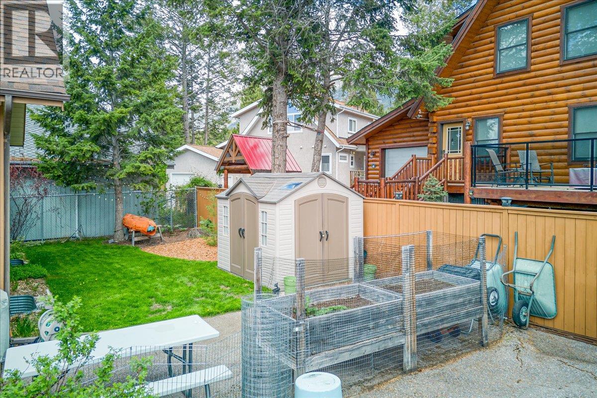7330 Glacier Drive, Radium Hot Springs, British Columbia  V0A 1M0 - Photo 50 - 10387265