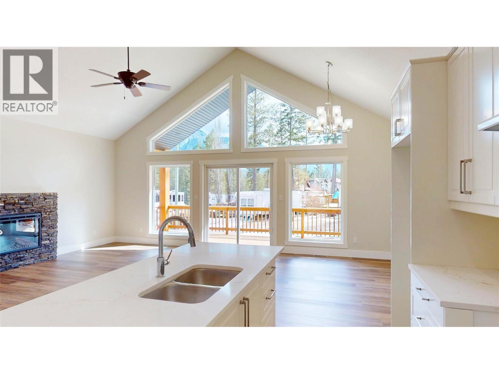 4868 Riverview Drive Unit# 118, Edgewater, British Columbia  V0A 1E0 - Photo 24 - 10387570