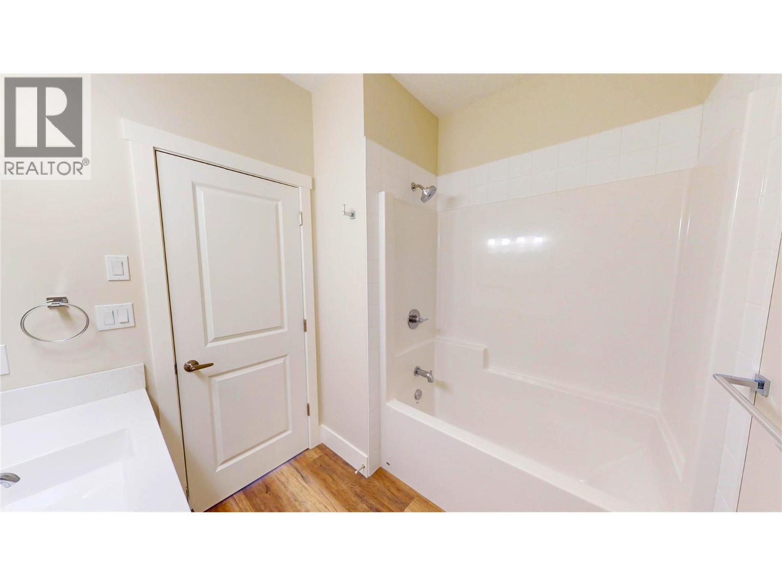 4868 Riverview Drive Unit# 118, Edgewater, British Columbia  V0A 1E0 - Photo 34 - 10387570