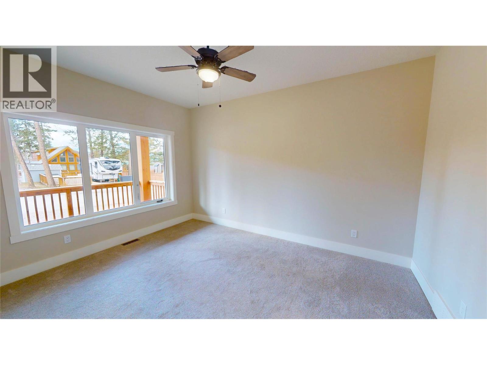 4868 Riverview Drive Unit# 118, Edgewater, British Columbia  V0A 1E0 - Photo 7 - 10387570