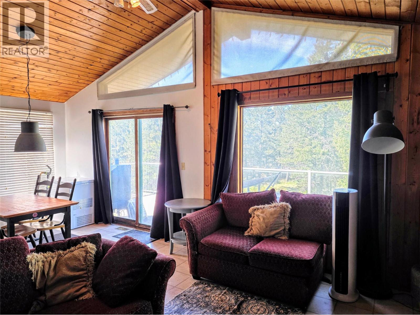 810 Swansea Road, Windermere, British Columbia  V0A 1K3 - Photo 16 - 10387178