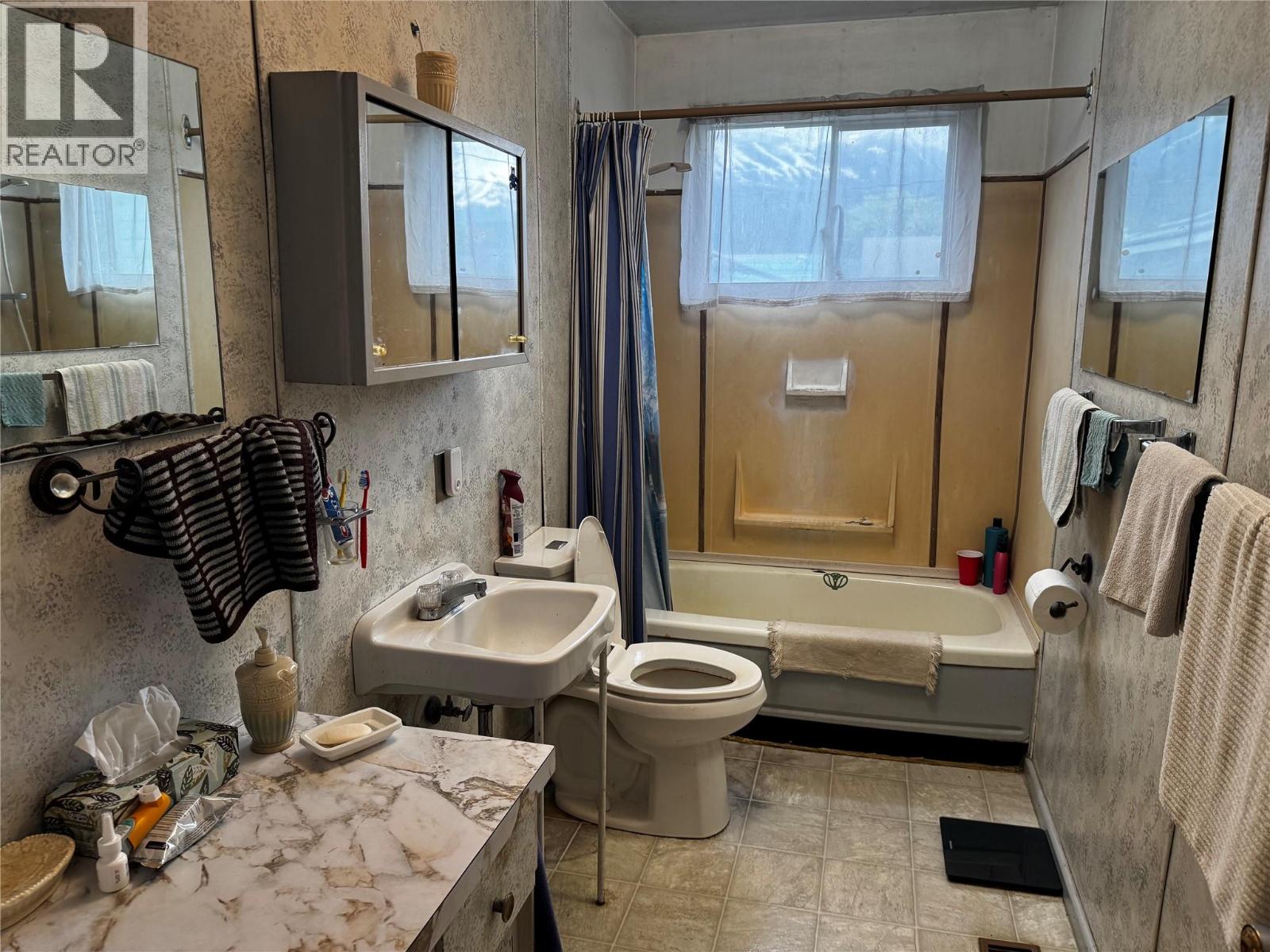917 12th Street S, Golden, British Columbia  V0A 1H0 - Photo 11 - 10387259