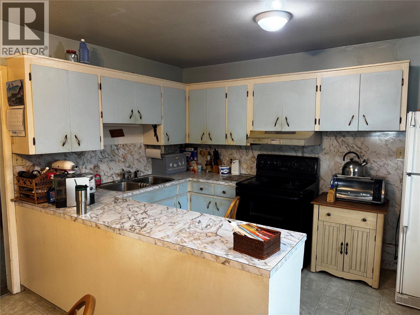 917 12th Street S, Golden, British Columbia  V0A 1H0 - Photo 3 - 10387259