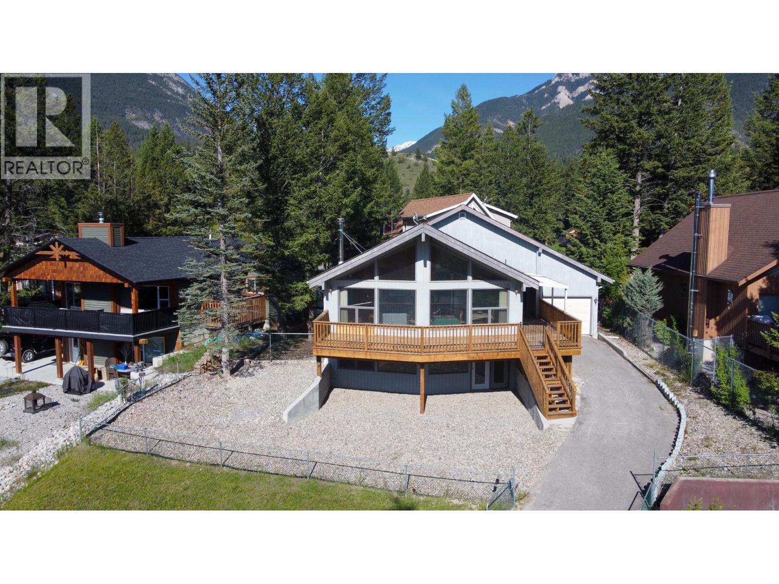 7326 Glacier Drive, Radium Hot Springs, British Columbia  V0A 1M0 - Photo 11 - 10385761