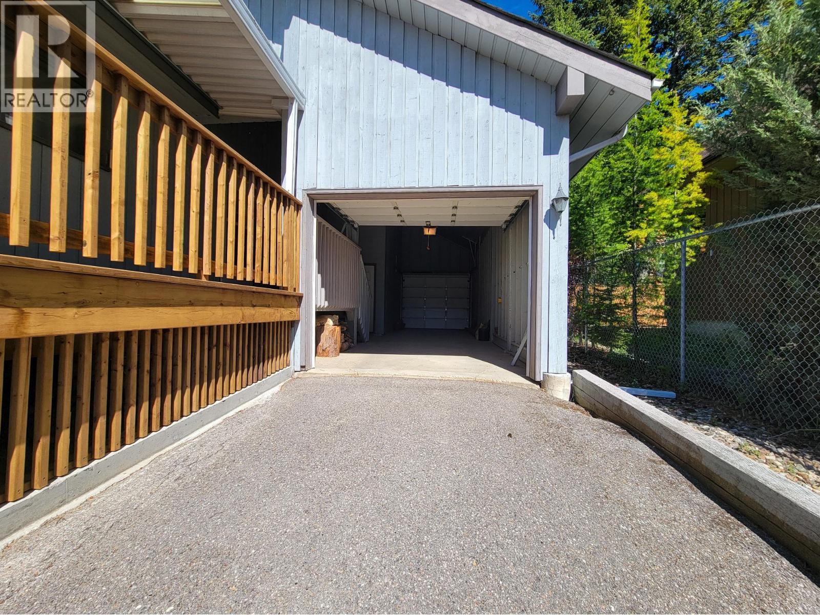 7326 Glacier Drive, Radium Hot Springs, British Columbia  V0A 1M0 - Photo 14 - 10385761