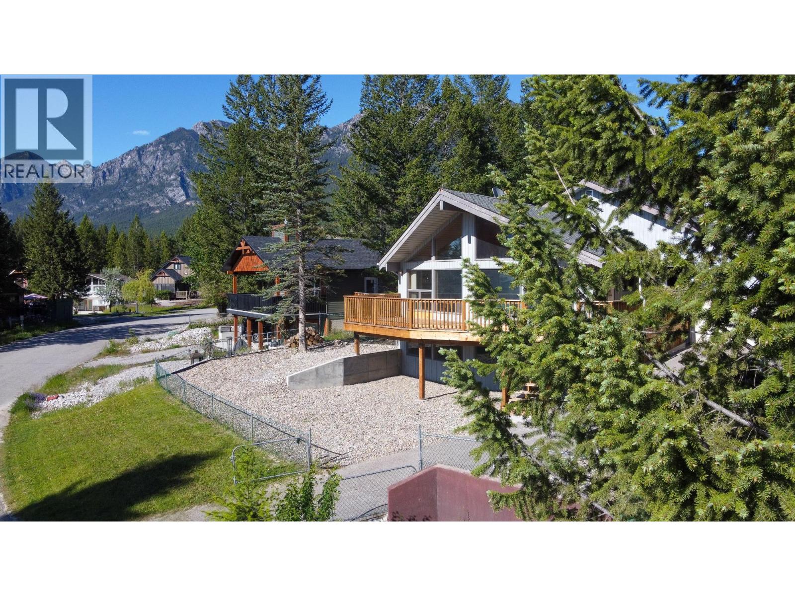 7326 Glacier Drive, Radium Hot Springs, British Columbia  V0A 1M0 - Photo 57 - 10385761