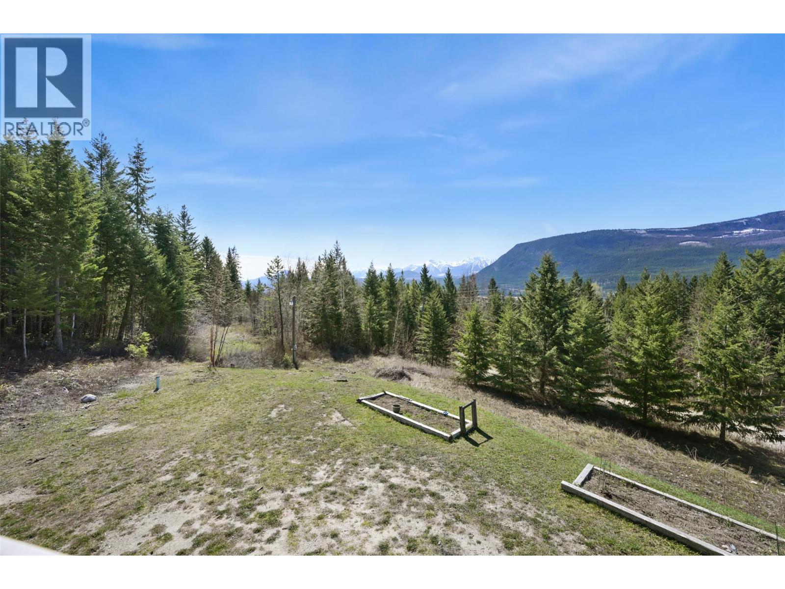 110 Highway 95, Spillimacheen, British Columbia  V0A 1P0 - Photo 32 - 10387907