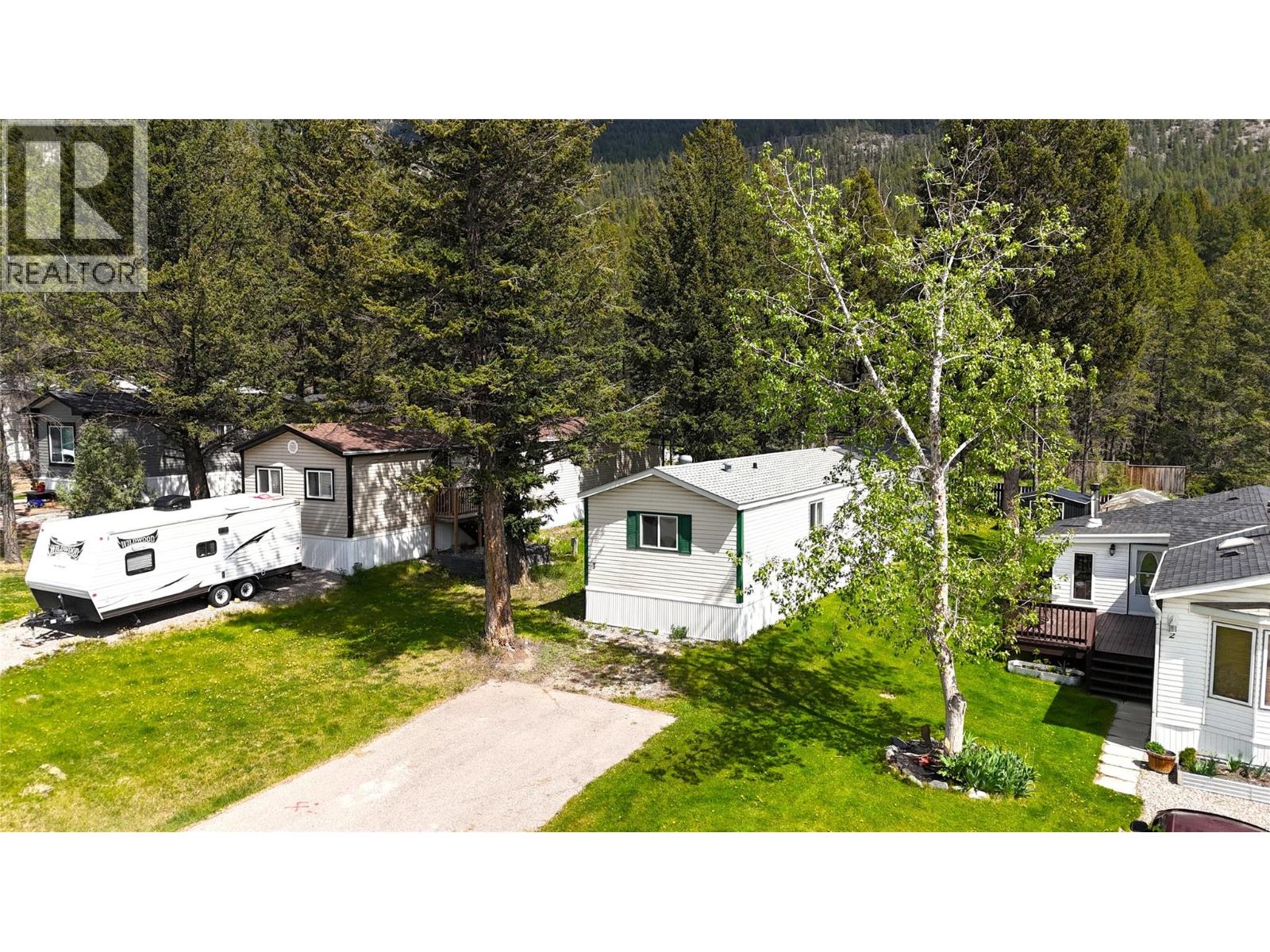 6-8561 Eacrett Road Lot# Pad 3, Dry Gulch, British Columbia