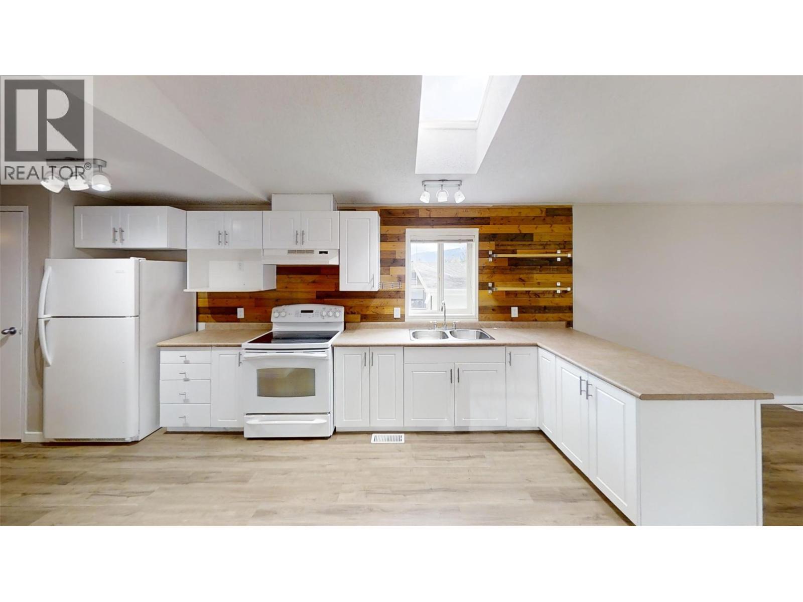 6-8561 Eacrett Road Lot# Pad 3, Dry Gulch, British Columbia  V0A 1M0 - Photo 4 - 10387826