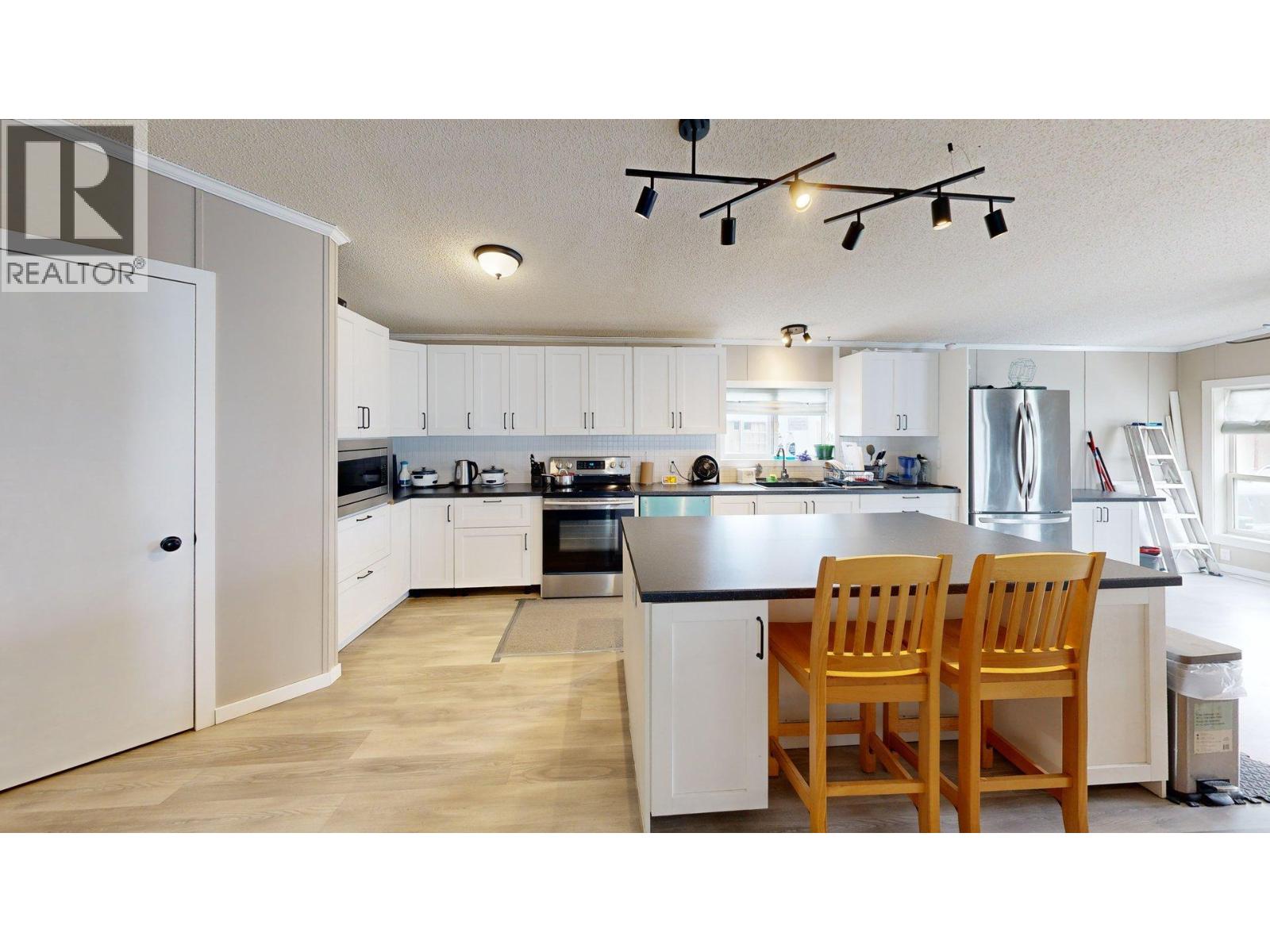 1040 9th Avenue Unit# 51, Golden, British Columbia  V0A 1H0 - Photo 2 - 10387913