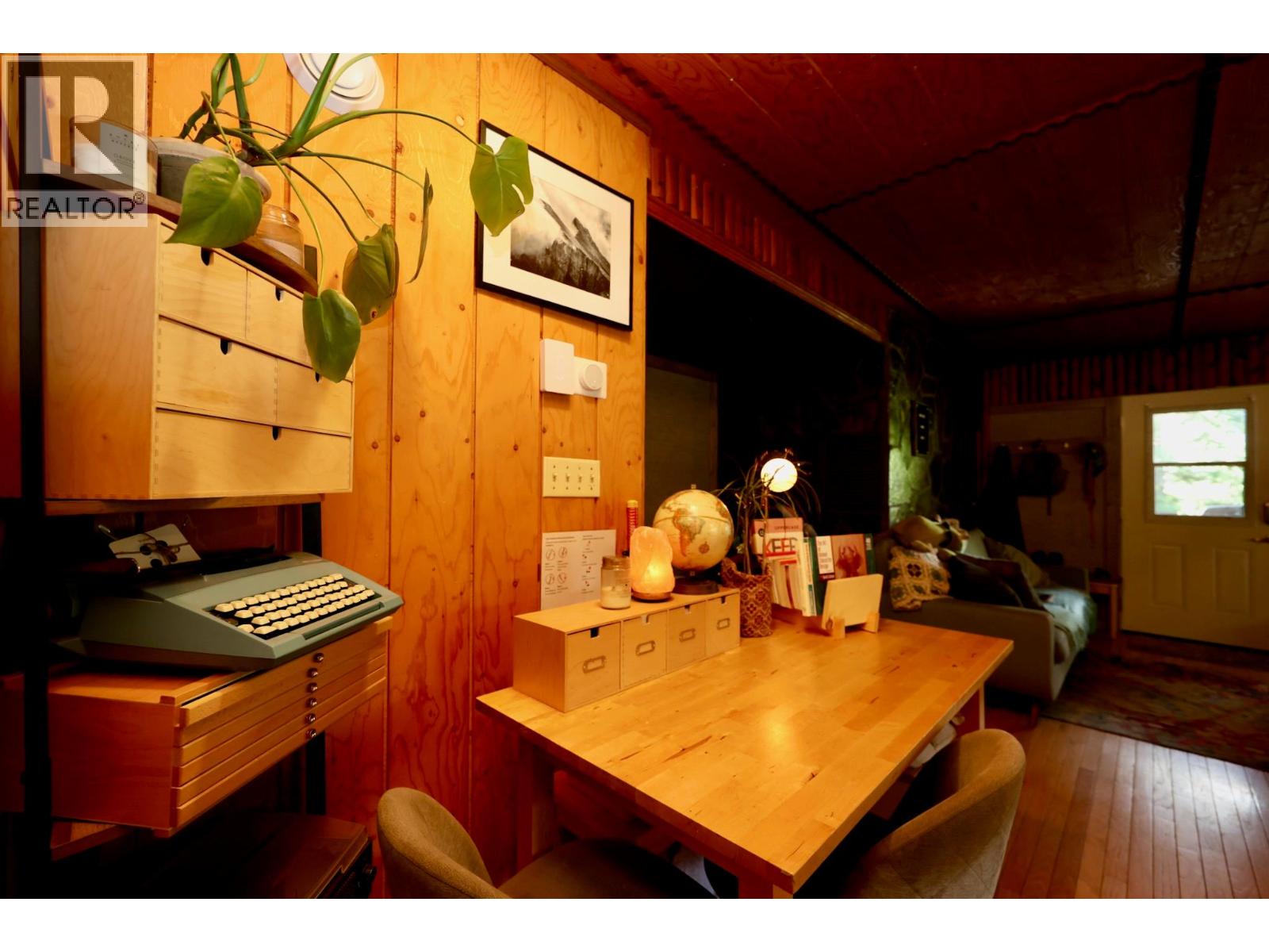 486 Champagne Road Unit# 1, 2, 3,, Golden, British Columbia  V0A 1H2 - Photo 15 - 10388082