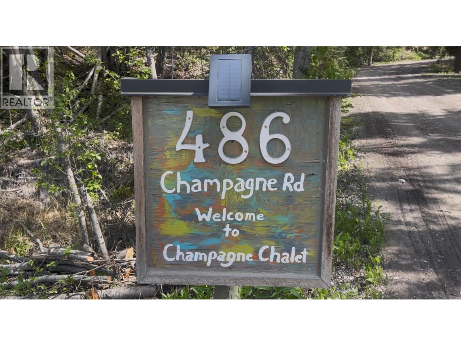 486 Champagne Road Unit# 1, 2, 3,, Golden, British Columbia  V0A 1H2 - Photo 2 - 10388082