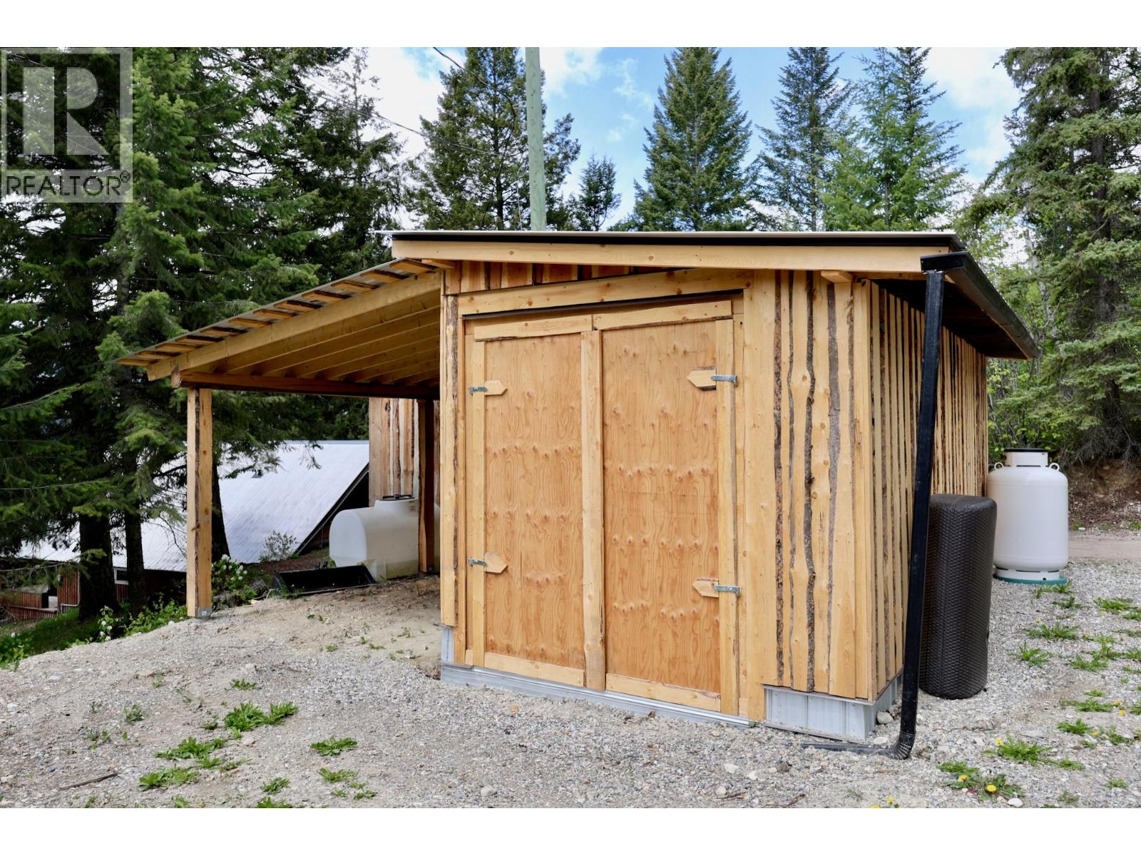 486 Champagne Road Unit# 1, 2, 3,, Golden, British Columbia  V0A 1H2 - Photo 50 - 10388082