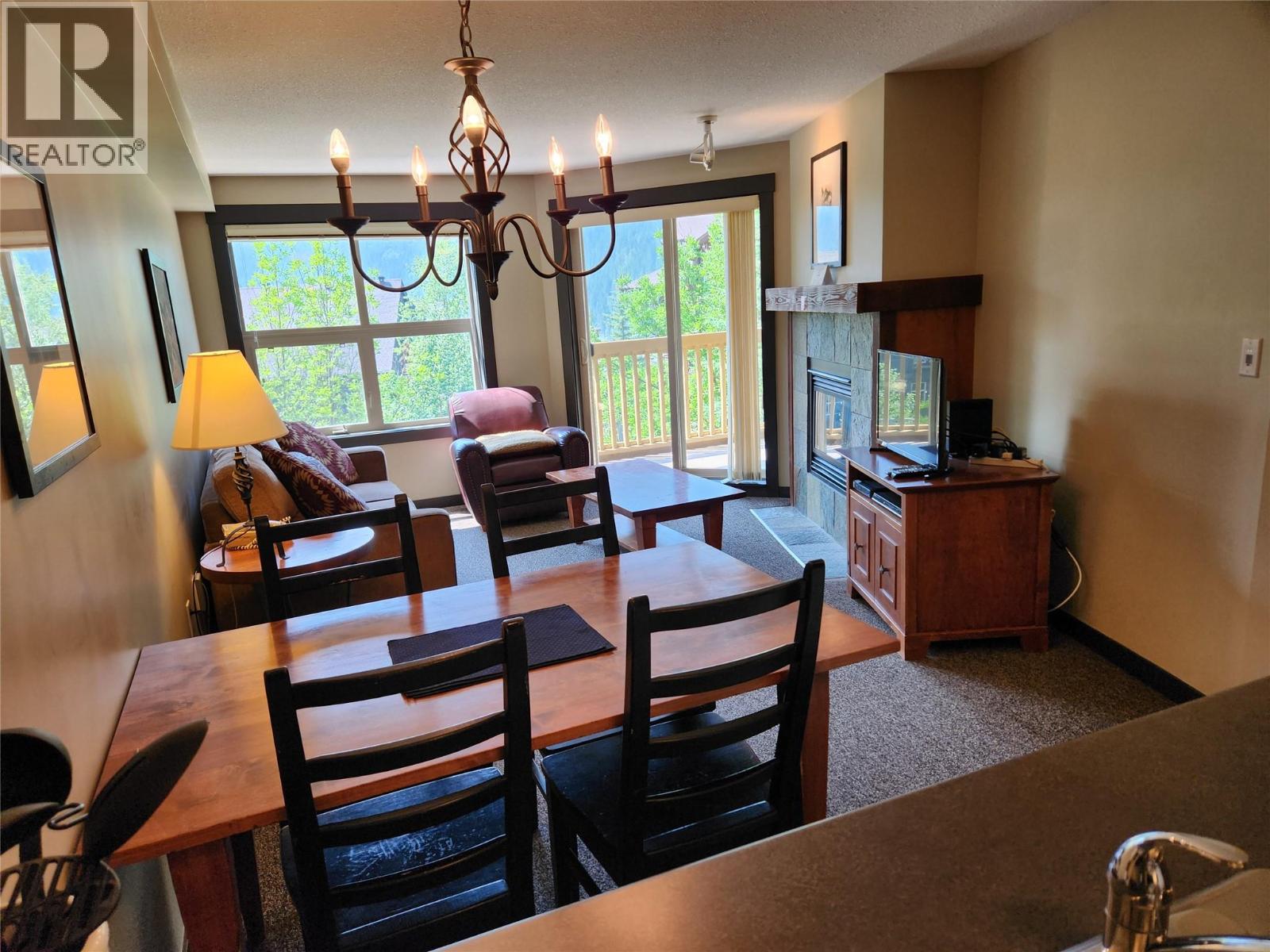 2070 Summit Drive Unit# 305, Panorama, British Columbia  V0A 1T0 - Photo 10 - 10388319