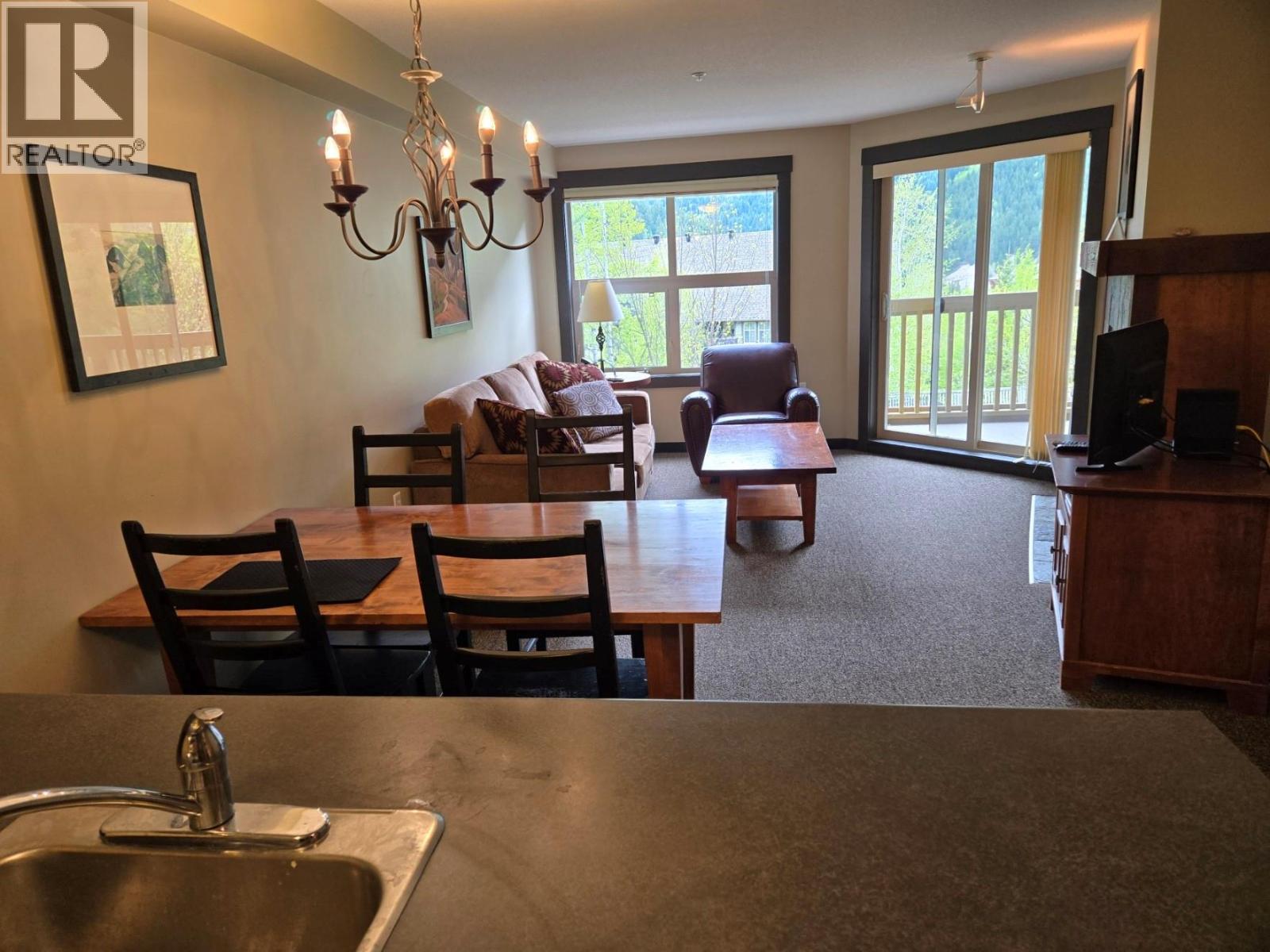 2070 Summit Drive Unit# 305, Panorama, British Columbia  V0A 1T0 - Photo 13 - 10388319