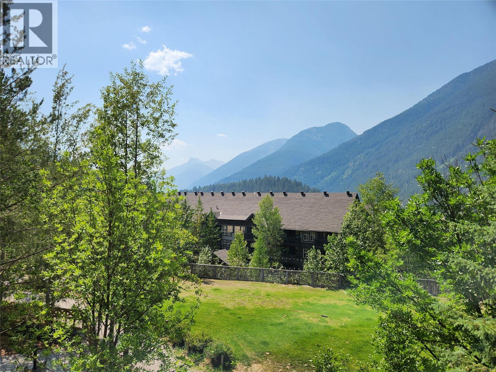 2070 Summit Drive Unit# 305, Panorama, British Columbia  V0A 1T0 - Photo 20 - 10388319