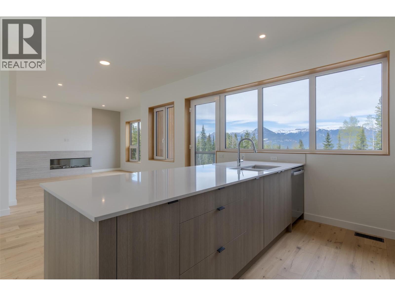 1654 Howse Pass, Golden, British Columbia  V0A 1H0 - Photo 23 - 10387670