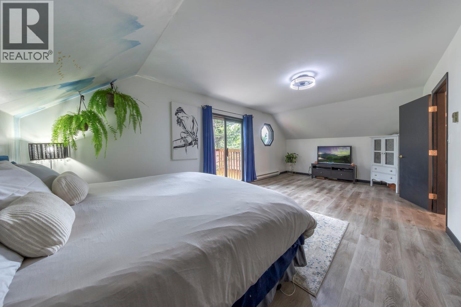 7500 Rivercrest Road, Radium Hot Springs, British Columbia  V0A 1M0 - Photo 4 - 10387345