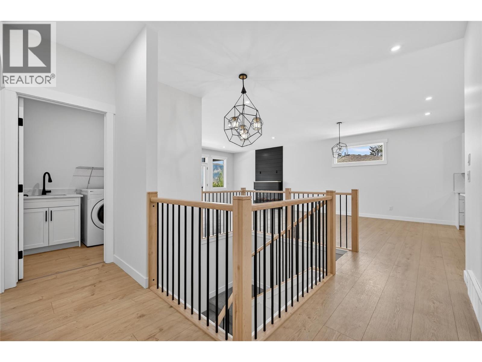 1907 Pine Ridge Mountain Link, Invermere, British Columbia  V0A 1K4 - Photo 24 - 10388387