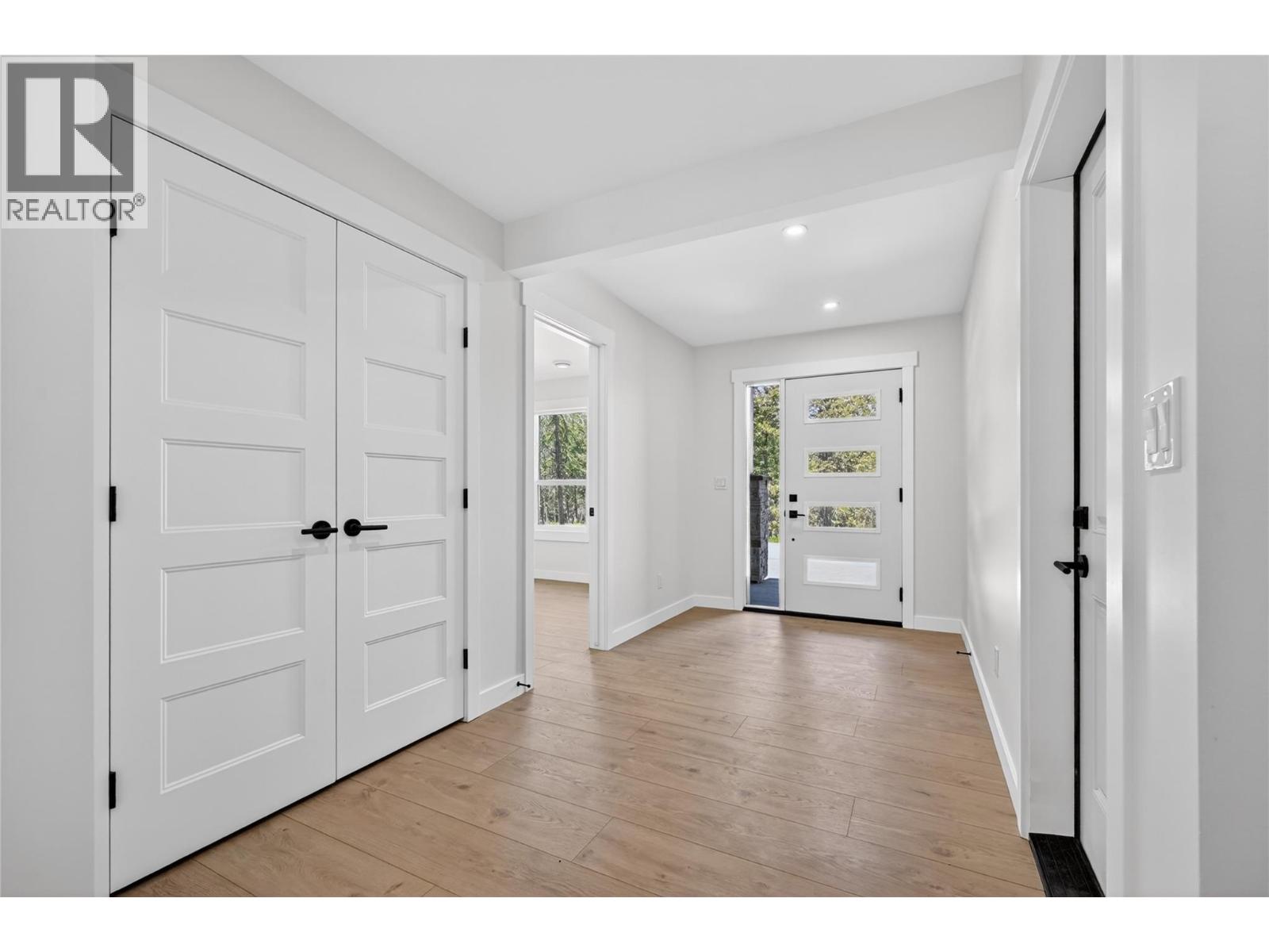 1907 Pine Ridge Mountain Link, Invermere, British Columbia  V0A 1K4 - Photo 6 - 10388387