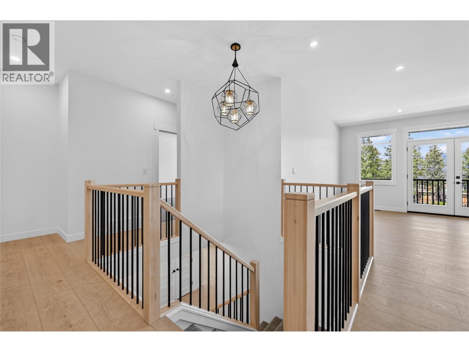 1907 Pine Ridge Mountain Link, Invermere, British Columbia  V0A 1K4 - Photo 7 - 10388387