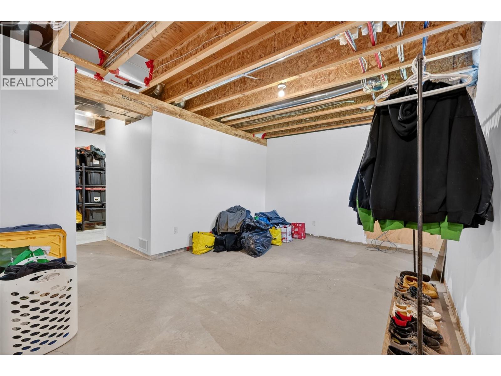 4852 Riverview Drive, Edgewater, British Columbia  V0A 1E0 - Photo 25 - 10388240