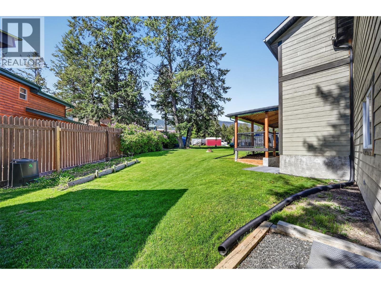 4852 Riverview Drive, Edgewater, British Columbia  V0A 1E0 - Photo 30 - 10388240