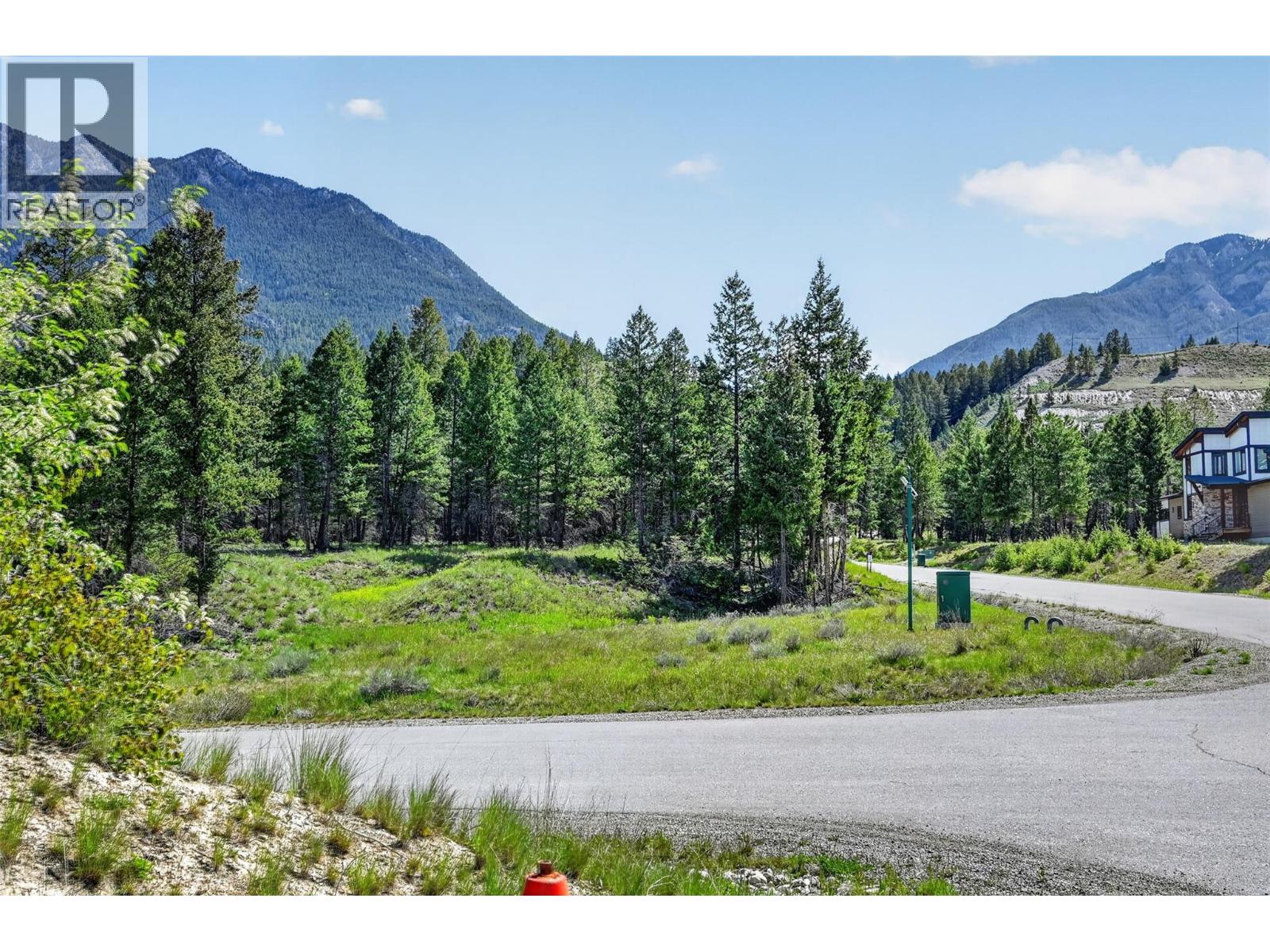 4915 Saddlewood Lane, Radium Hot Springs, British Columbia  V0A 1M0 - Photo 5 - 10388239