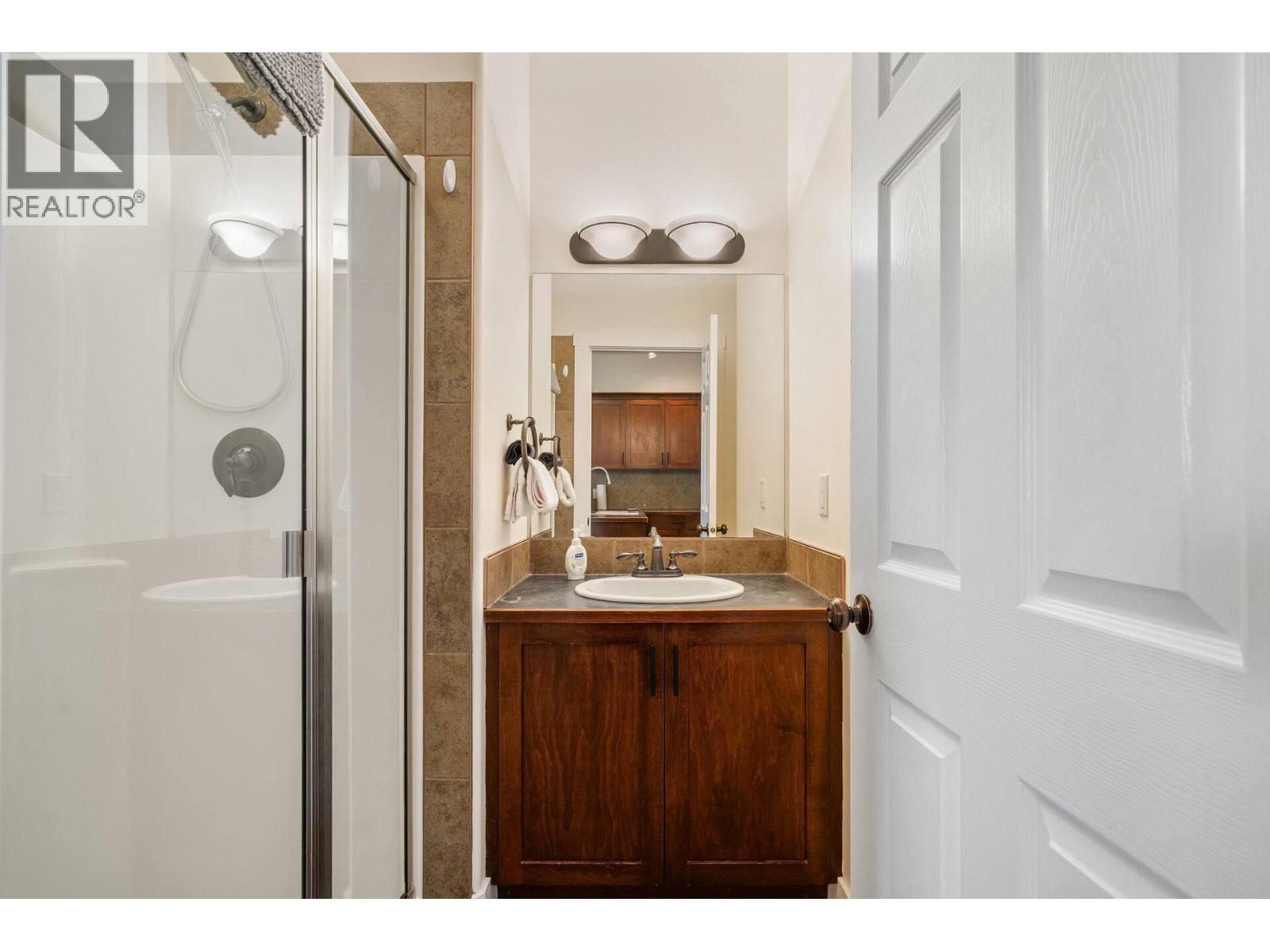 7307 Prospector Avenue Unit# 202, Radium Hot Springs, British Columbia  V0A 1M0 - Photo 17 - 10388611