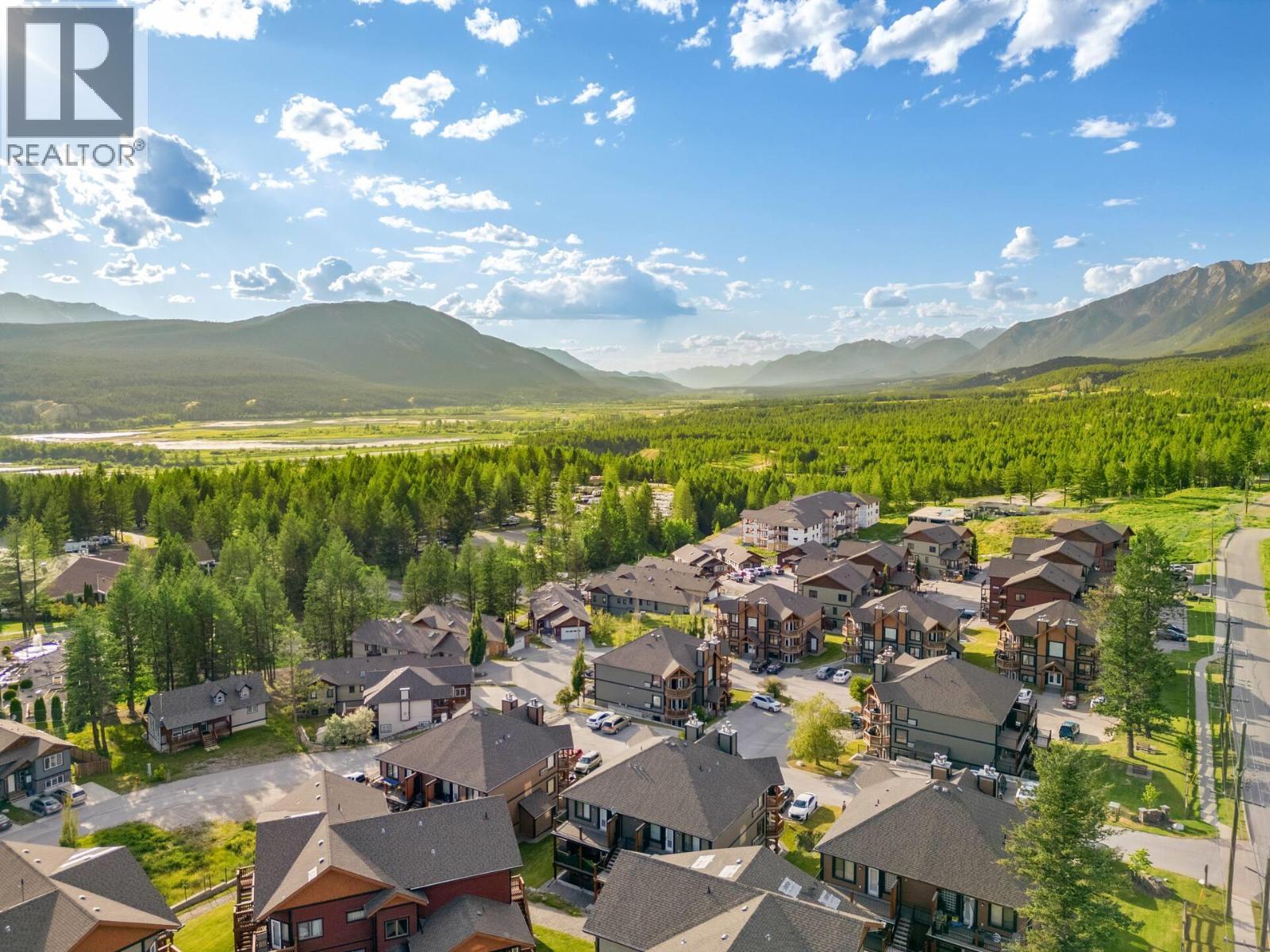 7307 Prospector Avenue Unit# 202, Radium Hot Springs, British Columbia  V0A 1M0 - Photo 2 - 10388611