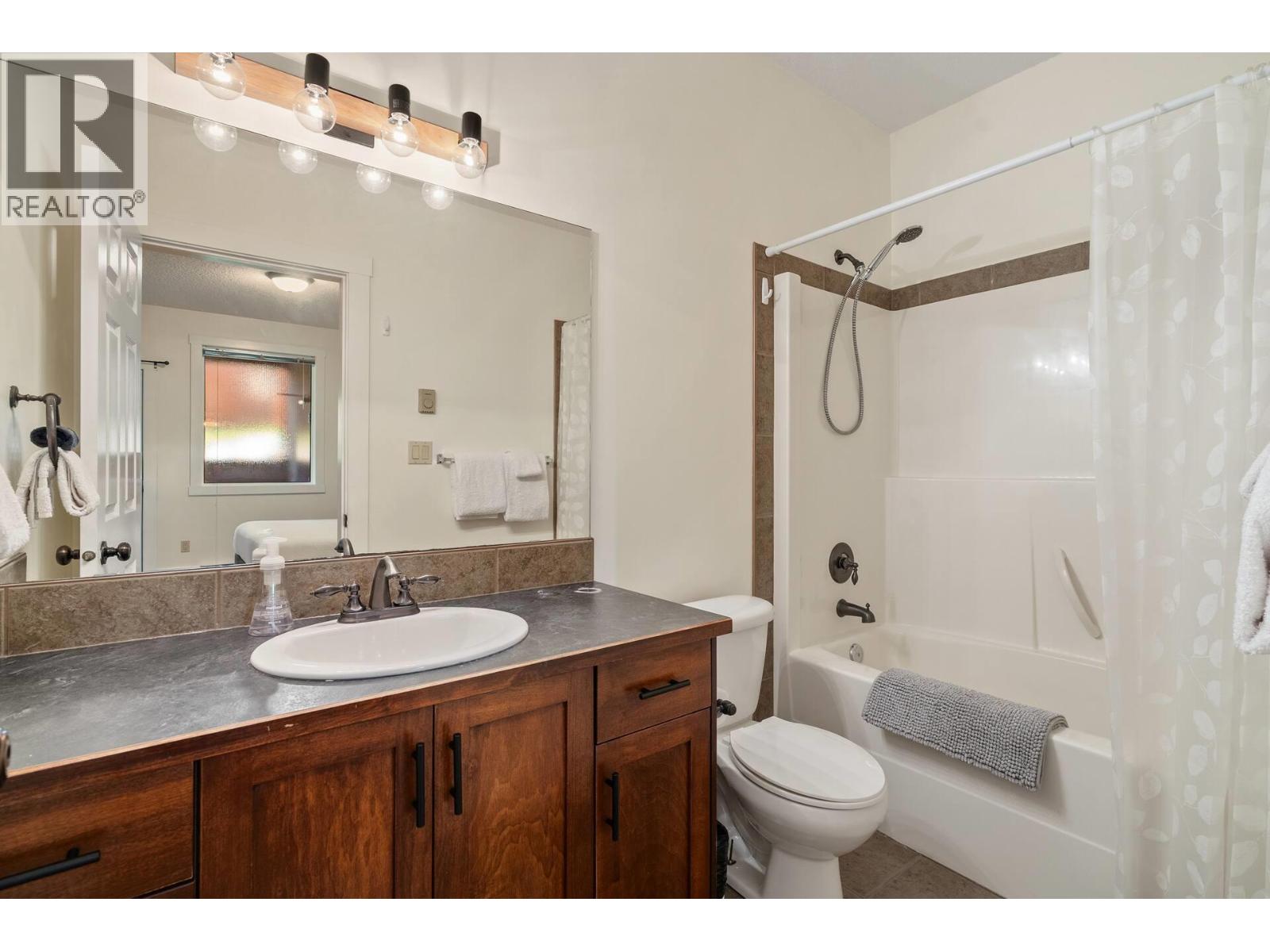 7307 Prospector Avenue Unit# 202, Radium Hot Springs, British Columbia  V0A 1M0 - Photo 22 - 10388611