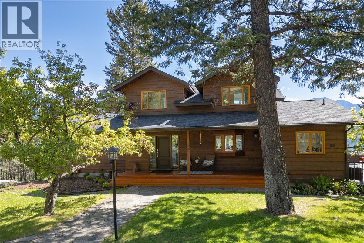 2371 Stark Drive, Invermere, British Columbia