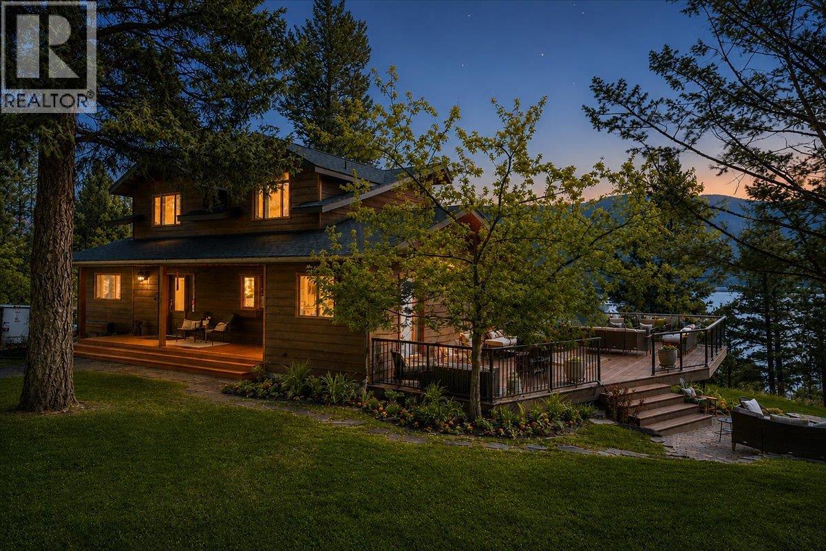 2371 Stark Drive, Invermere, British Columbia  V0A 1K2 - Photo 5 - 10388158