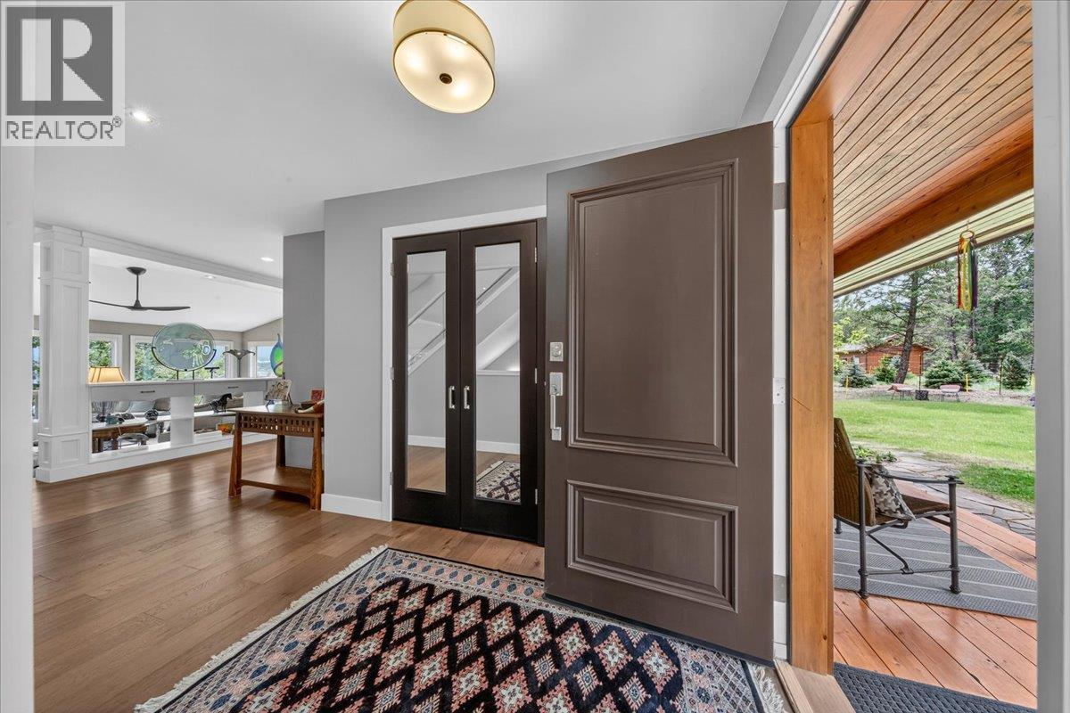 2371 Stark Drive, Invermere, British Columbia  V0A 1K2 - Photo 9 - 10388158