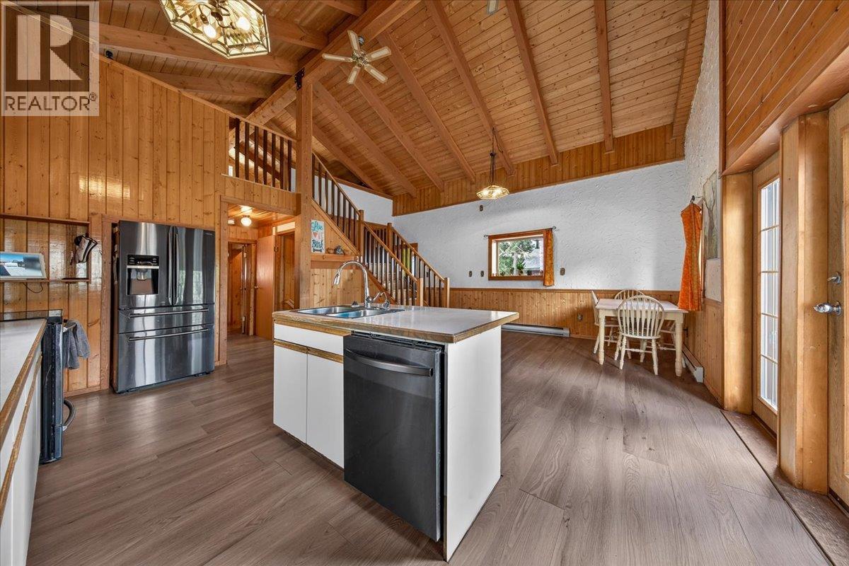 4764 Forsters Landing Road, Radium Hot Springs, British Columbia  V0A 1M0 - Photo 10 - 10388456